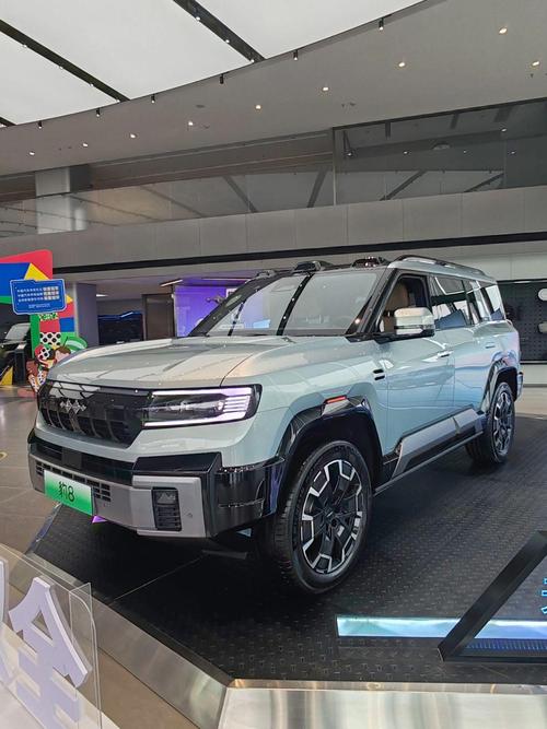 重庆开州区风海信企业管理咨询比亚迪方程豹硬派越野的爆款，英菲尼迪35周年与你共成长